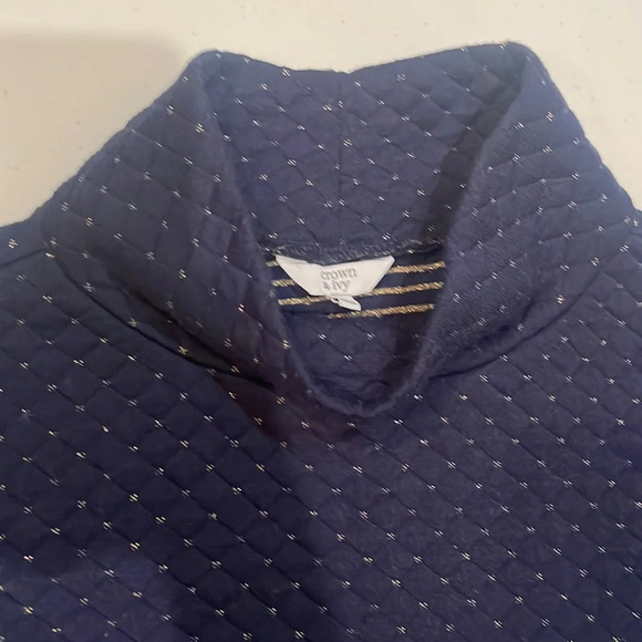 Crown & Ivy mock neck blue, and gold sweatshirt, size extra large - Picture 3 of 4
